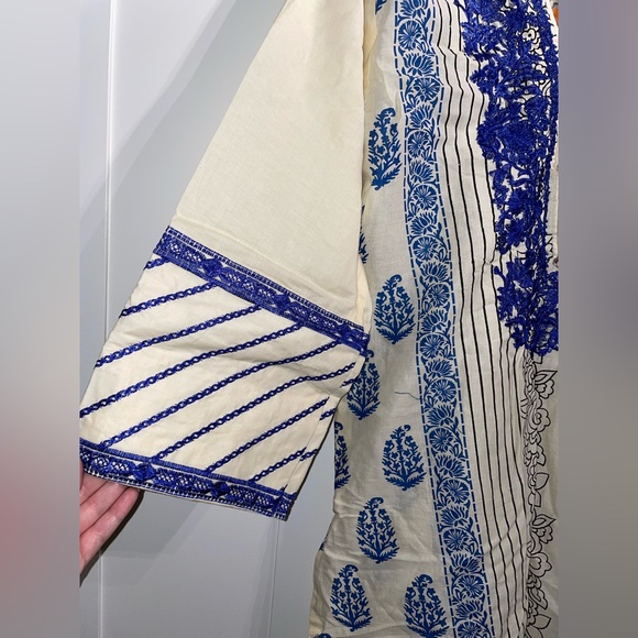 Dress - Picture 3 of 16